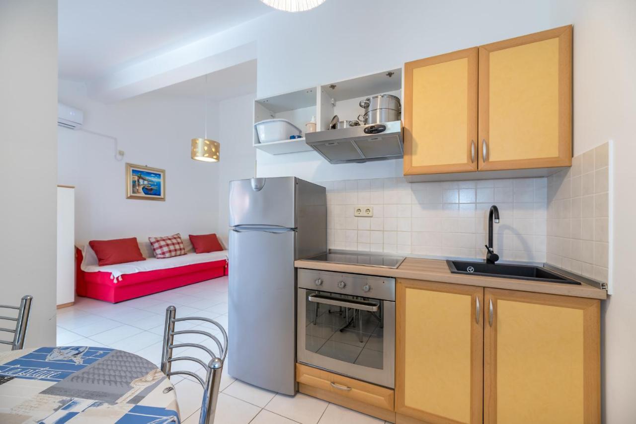 Apartments Melania & Antonia Baška Eksteriør billede